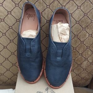 Blue Men's Shoes New.